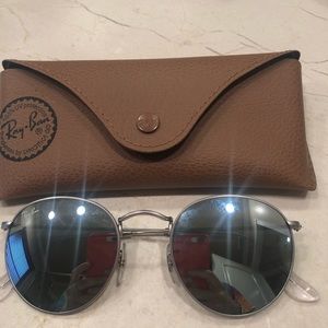 Circle silver Ray Ban glasses